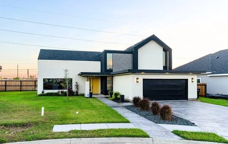 Contemporary Style with South Texas Flair