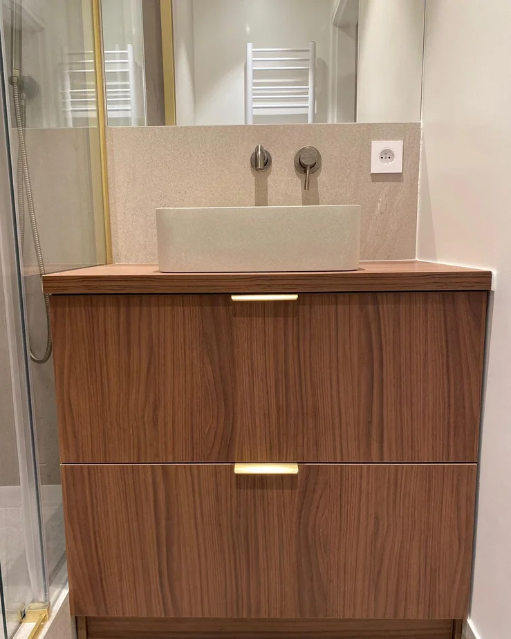 Contemporary Apartment Renovation with Warm Minimalism